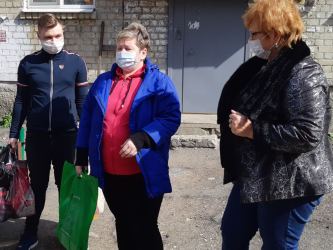 Александра Сызранцева оказала помощь нуждающимся